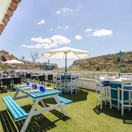 Osprey Menorca מלון